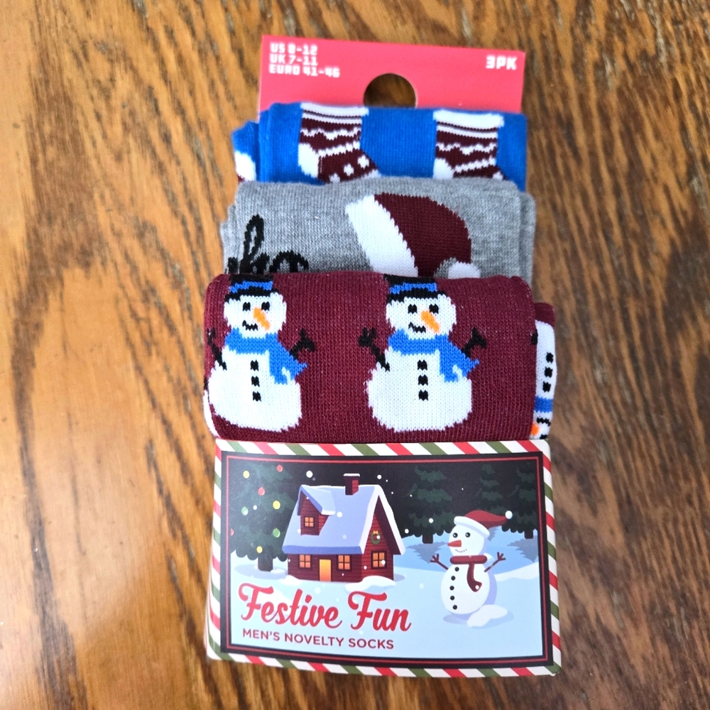 👀50% OFF🧦🎄🎅 NWT‼️ Festive Fun brand Variety 3-pack of Men's Holiday Socks